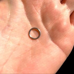 😀Titanium Nose Hoop🌹